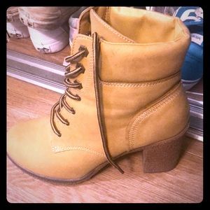 BONGO WOMENS BOOT